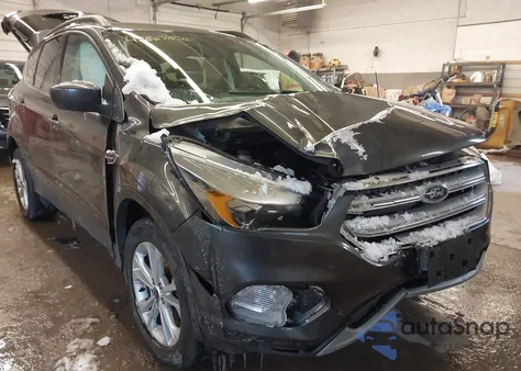 2017 Ford Escape Se z USA, uszkodzony, nr VIN 1FMCU9G9XHUE88688